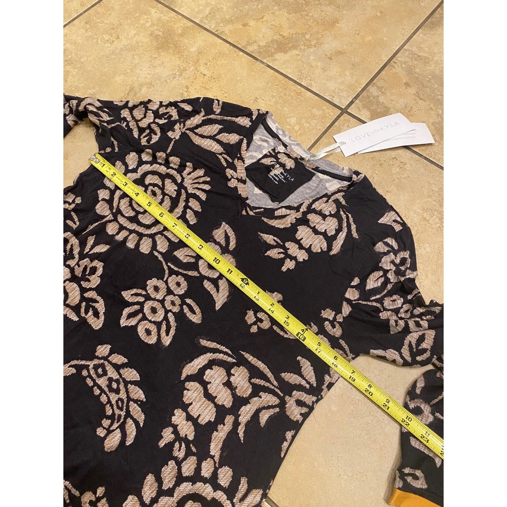 NWT Love by Kyla Seo Small Floral Tunic Top V-Neck Long Sleeve Black Yellow NEW - Picture 9 of 14